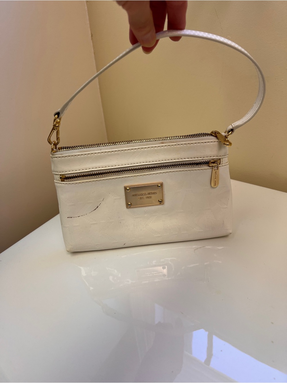 Michael Kors White Leather Zip Wristlet with Gold Hardware